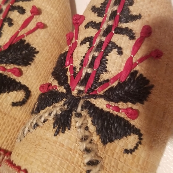 LEON MAX NATURAL EMBROIDERED SLIDES - Picture 3 of 7